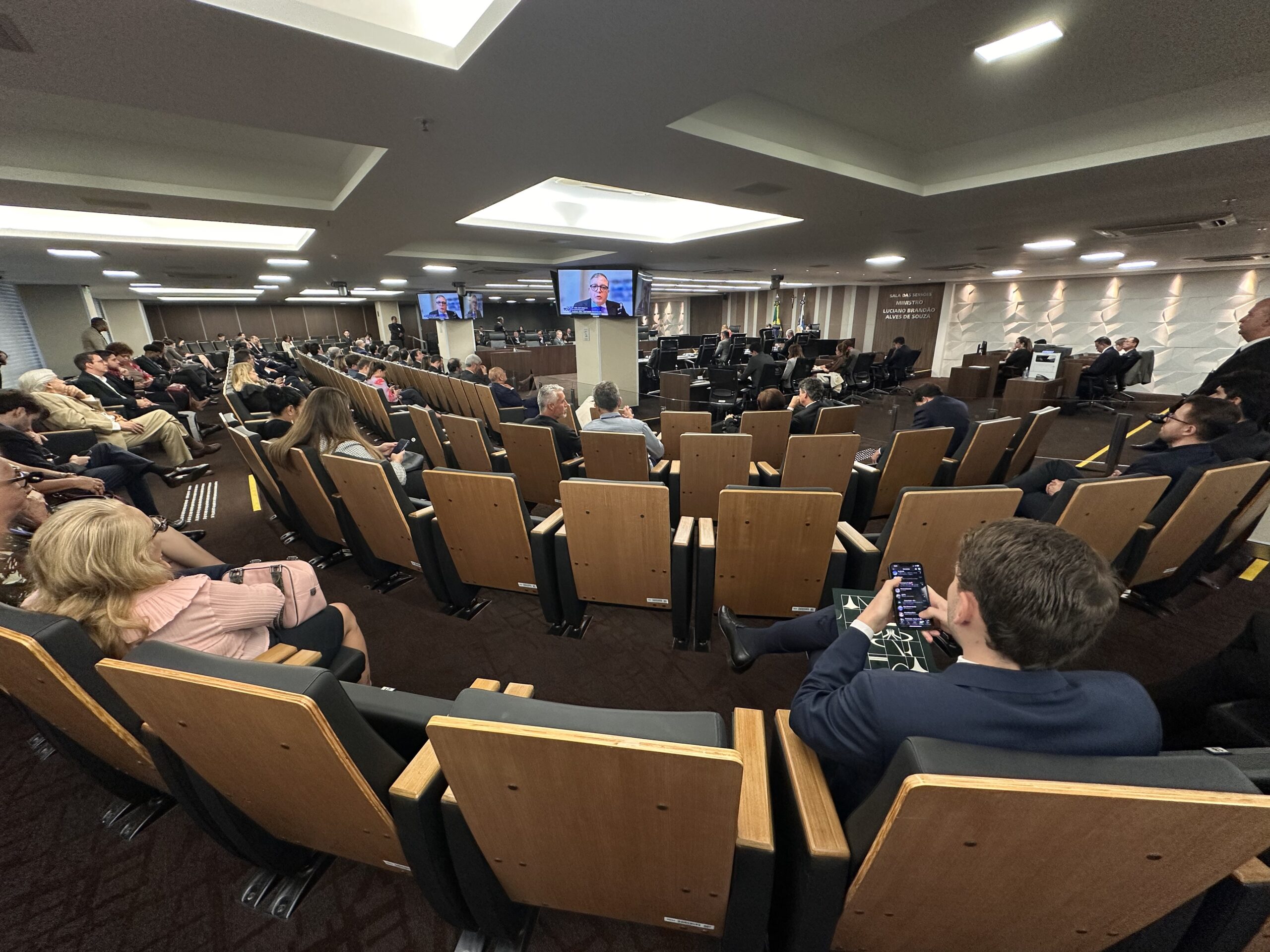 Primeira Câmara Ordinária – A partir das 15h. Acompanhe ao vivo.