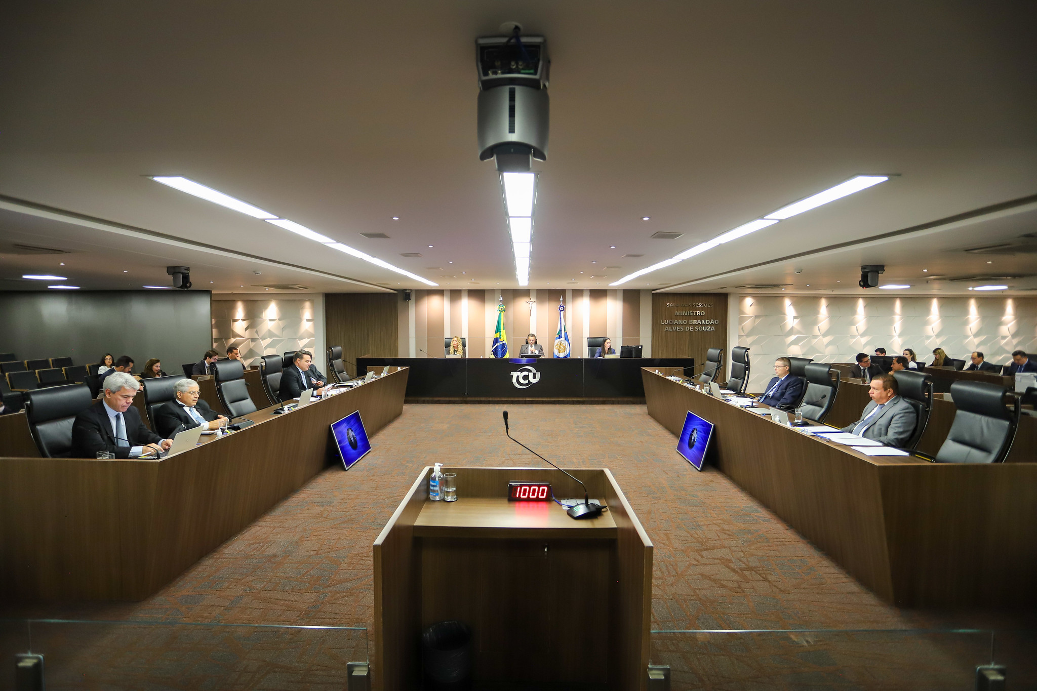 Ausência feminina no TCU reacende debate sobre igualdade de gênero em mês dedicado às mulheres