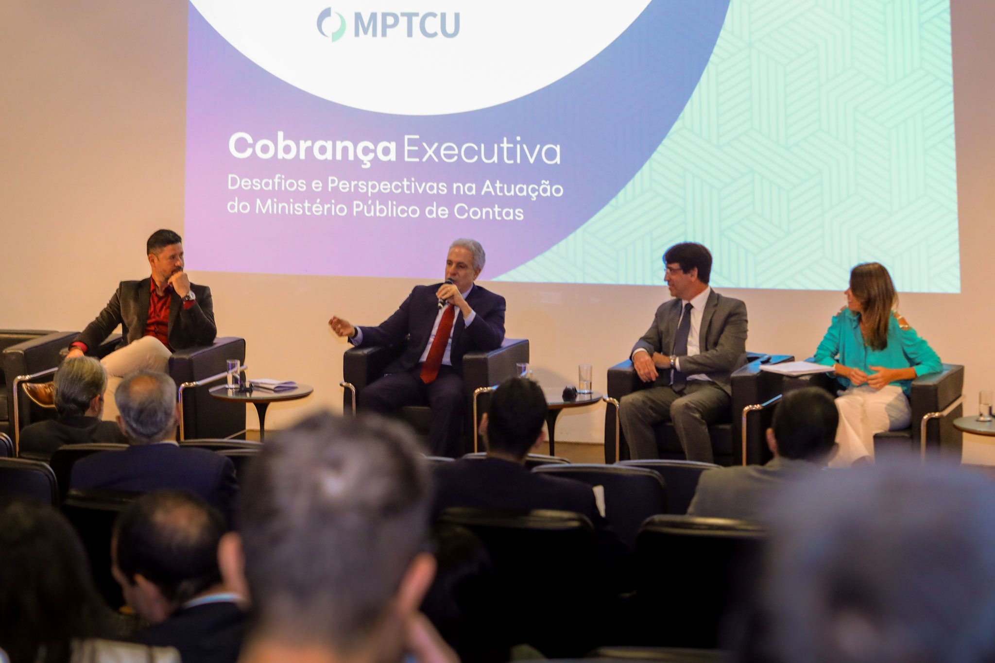 MPTCU realiza Encontro Técnico sobre Cobrança Executiva e debate desafios na recuperação de recursos públicos